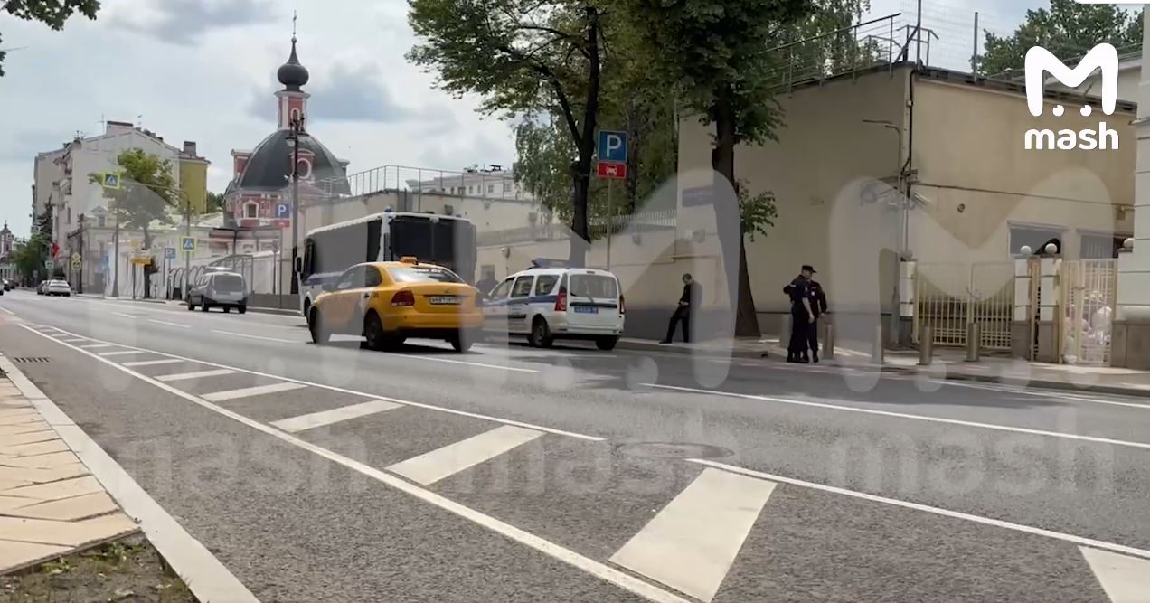 Rusiya İsrail səfirliyinin müdafiəsini gücləndirdi