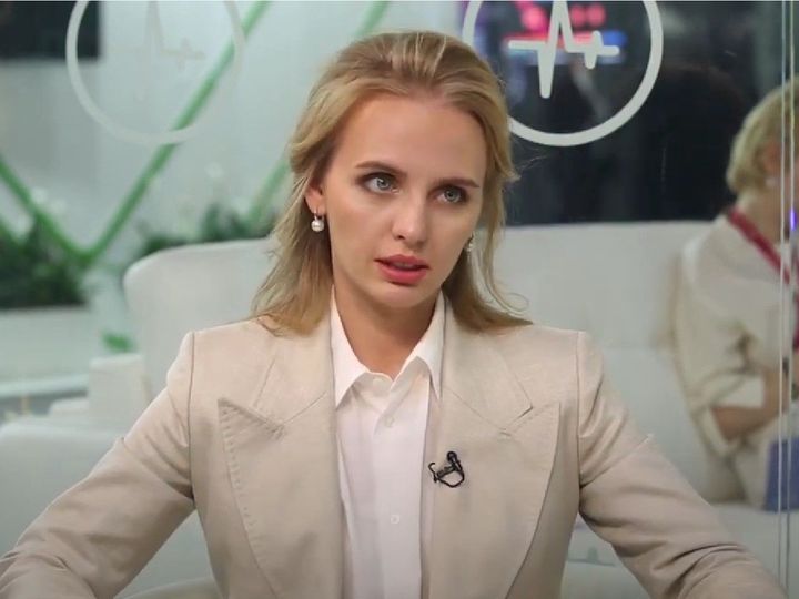 Putinin qızı kameralar önündə 