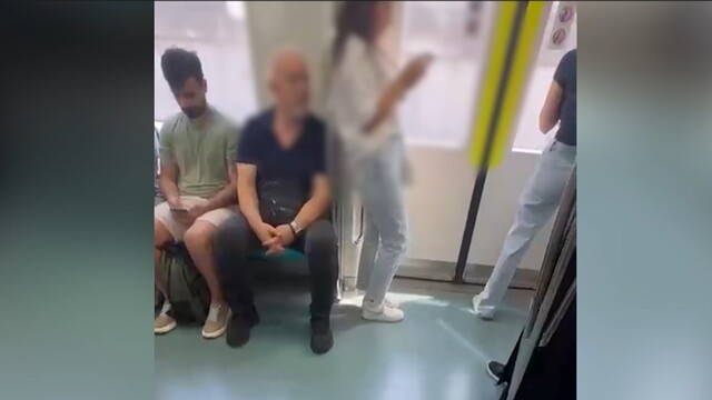 Metroda əxlaqsızlıq kameraya düşdü 