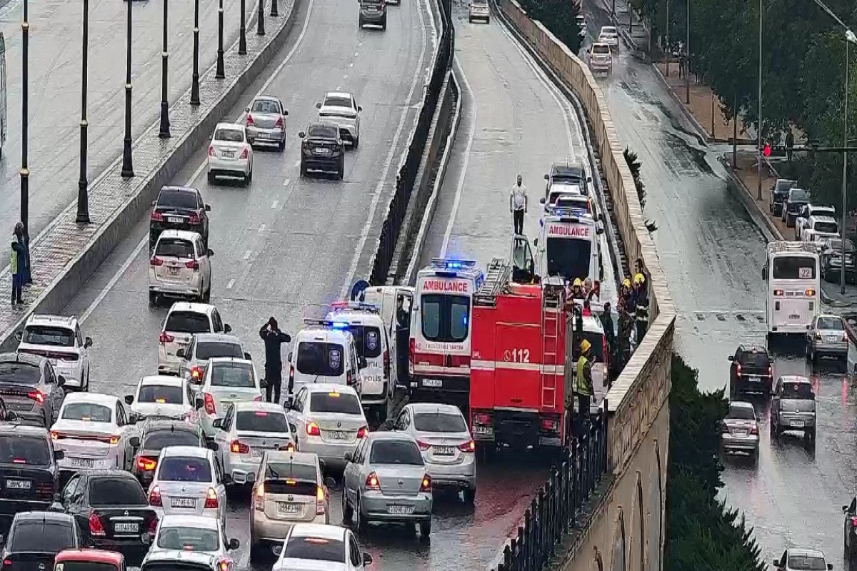 Sürücü belə öldü - Dəhşətli video