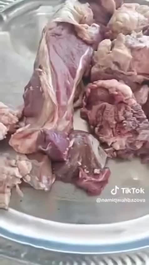 İcra Hakimiyyəti şəhid ailələrinə köhnə qurban əti göndərdi