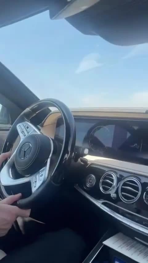 Prezidentlə xanımı Mətanət İsgəndərlinin mahnısını dinlədilər 