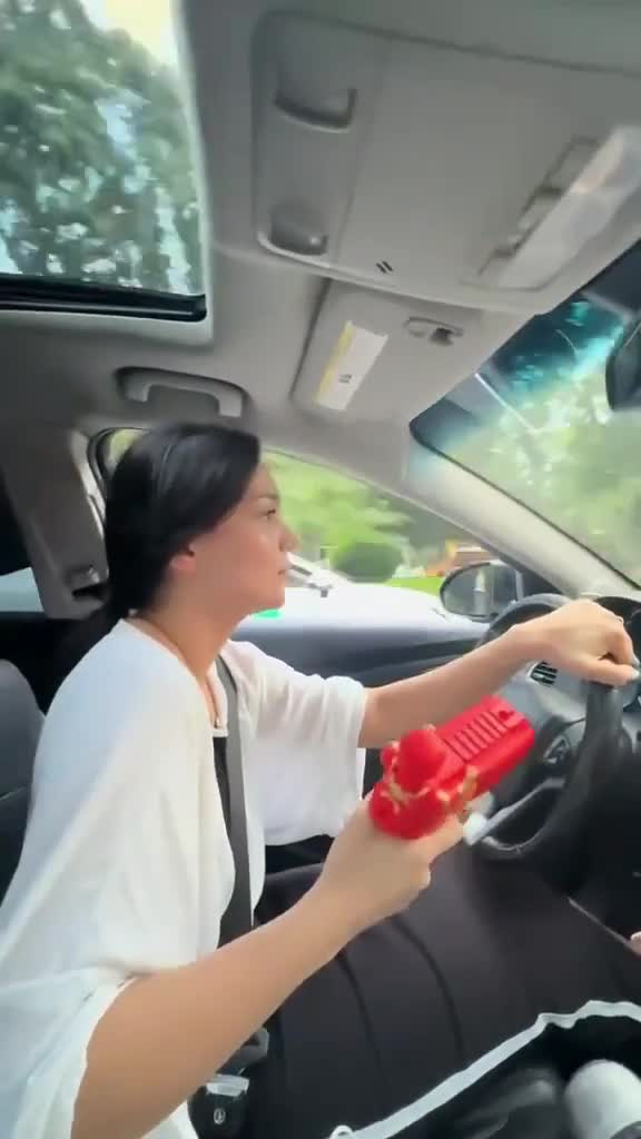 Tanınmış tiktoker qaydaları yenidən pozdu 