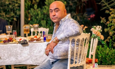 Özünə bahalı ad günü keçirən "Vüsal-300" kimdir?