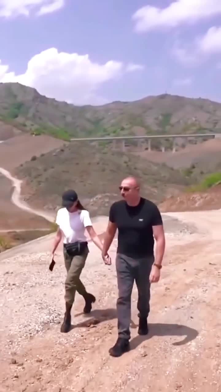 Leyla Əliyeva anasını belə təbrik etdi - Video