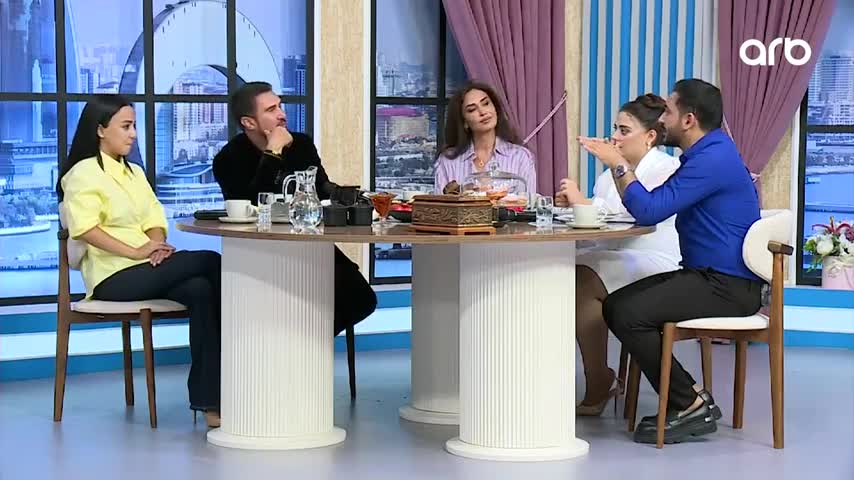 Ayan Nadir Qafarzadə ilə bağlı söz-söhbətə son qoydu