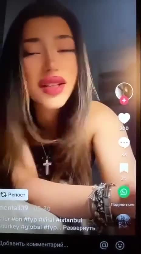 Fəzail Ağamalının nəvəsi xristianlığı qəbul edib? 