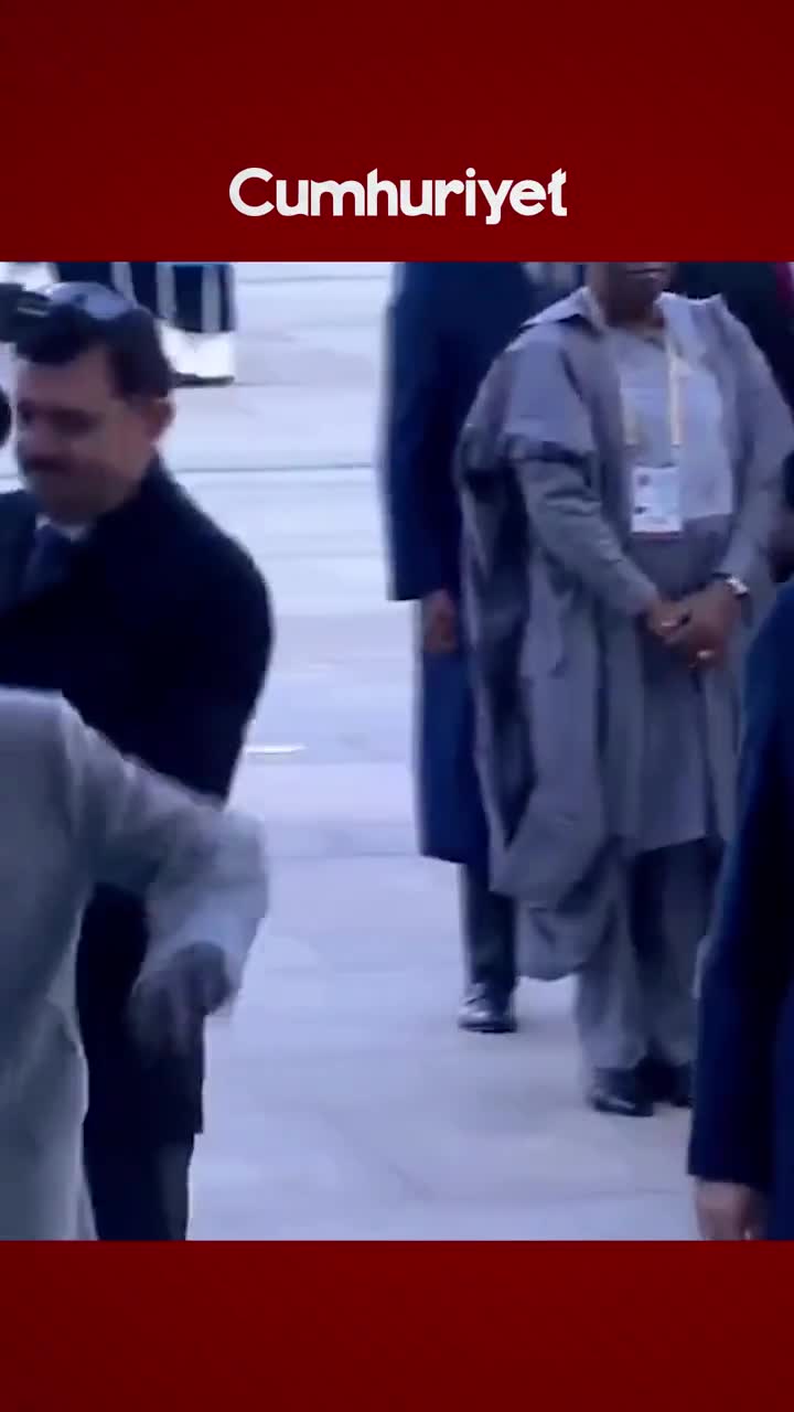 Nigeriya prezidenti Türkiyədə yıxıldı 