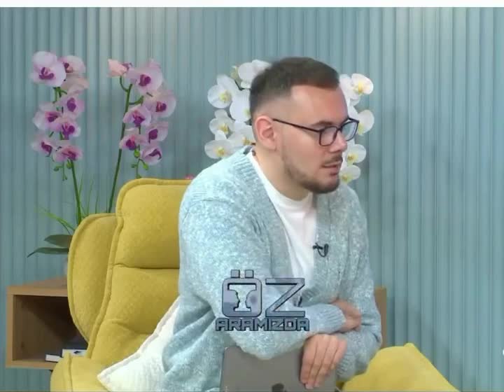 “Oğlanlara tərbiyəli qız tapmaq çətindir” 