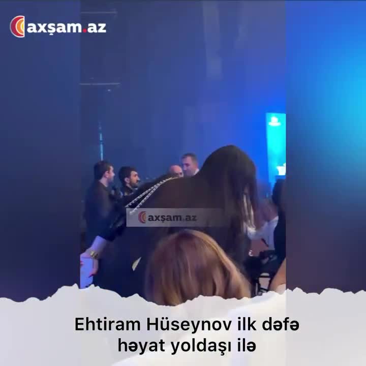 Ehtiram Hüseynov ilk dəfə həyat yoldaşı ilə 