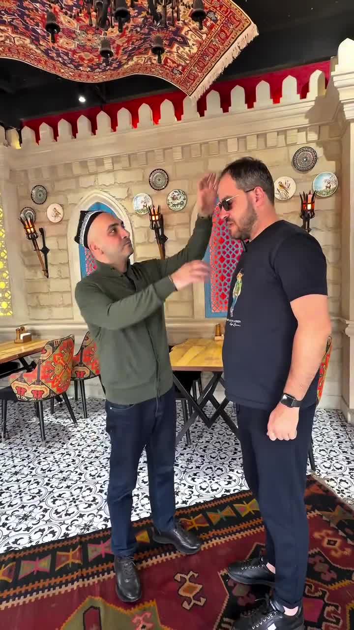 Nicat saxlanılan özbək həkimi parodiya etdi 