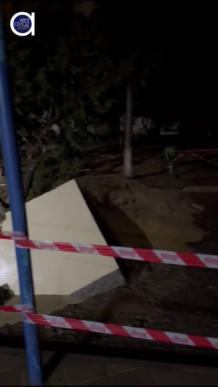 Sumqayıtda məscidin həyəti çökdü