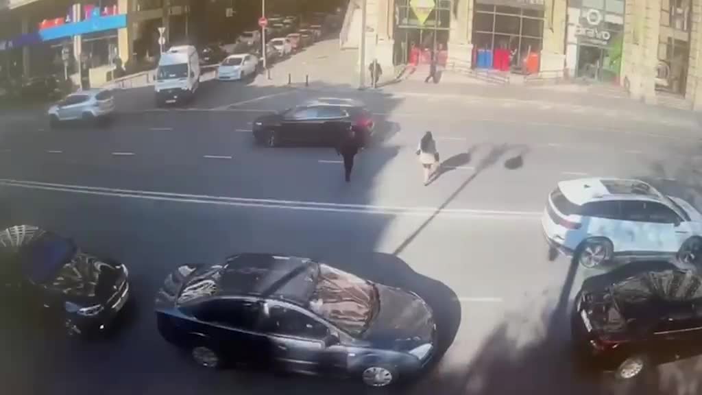 Təcili yardım maşınını narkotikin təsiri altında sürürmüş 