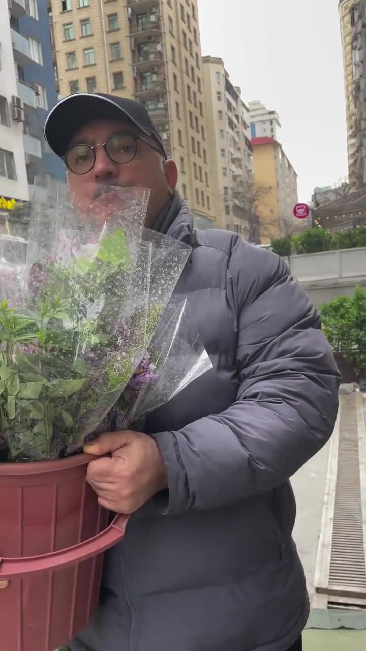 Bəhram Bağırzadə blogerləri məsxərəyə qoydu 