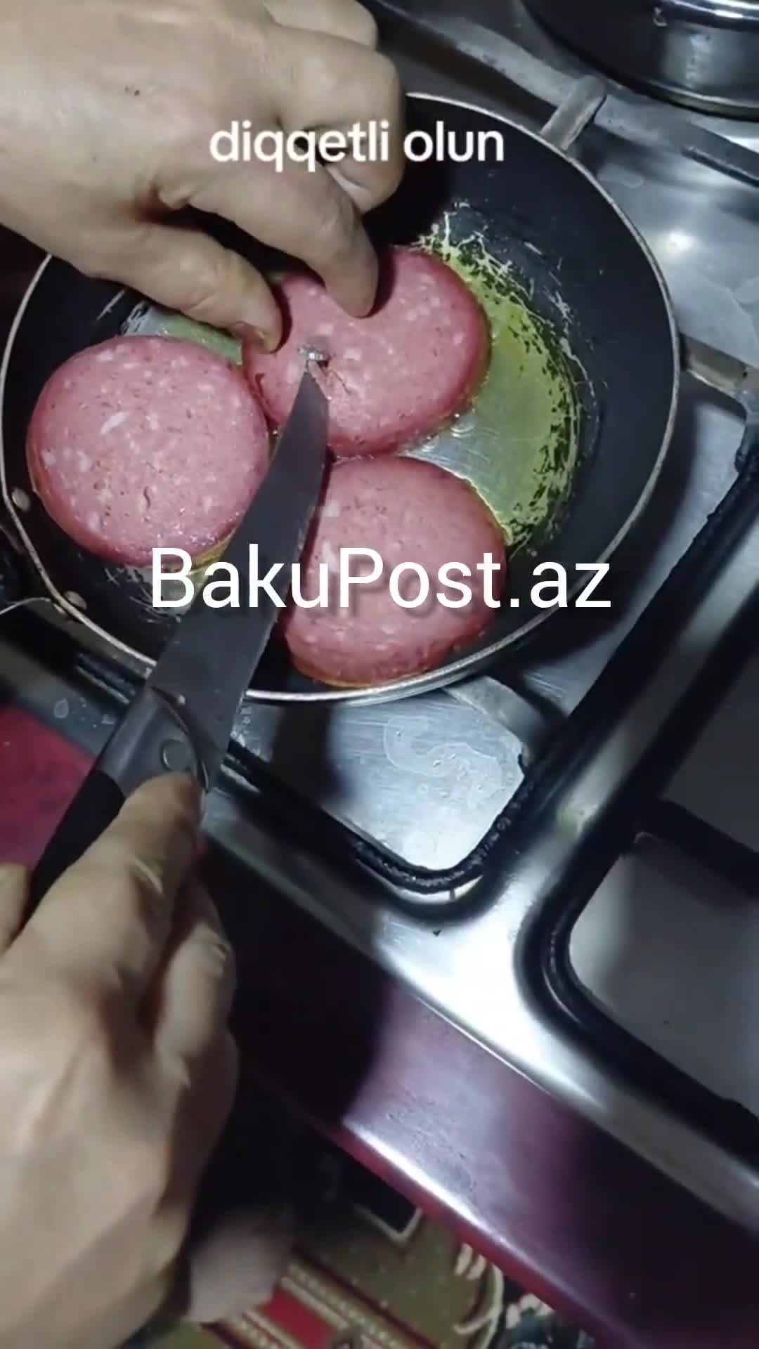 Kolbasanın içindən görün nə çıxdı