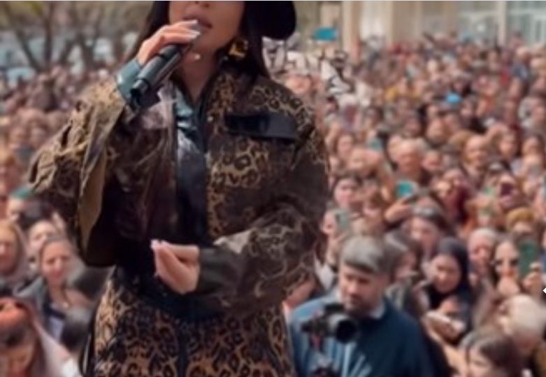 Vəfa bu görüntülərə görə tənqid olundu