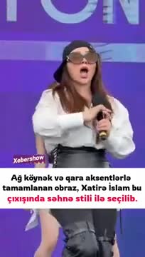 Xatirə geyimi ilə diqqət çəkdi