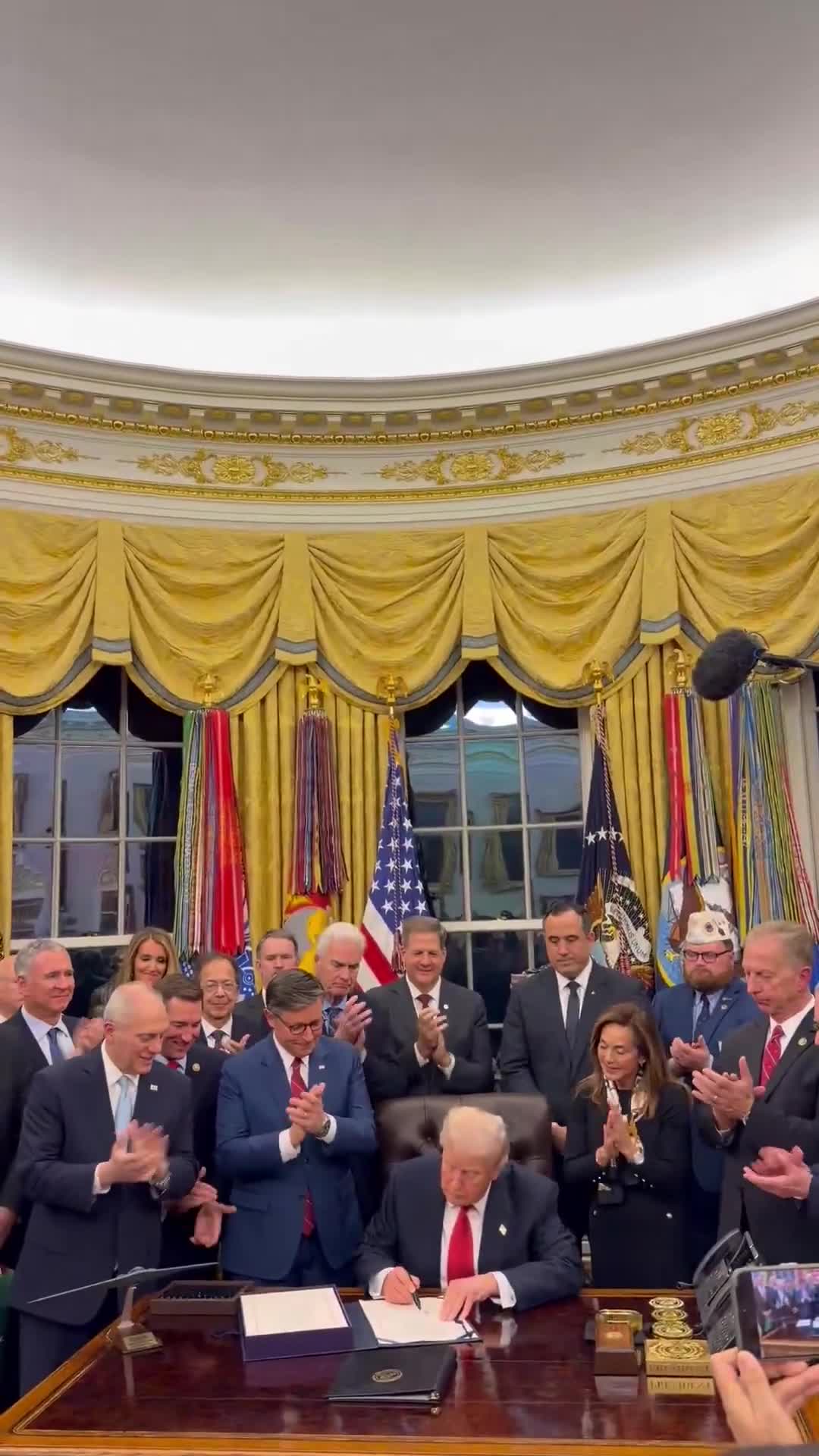 Tramp ABŞ-ı bağlanmadan çıxardı