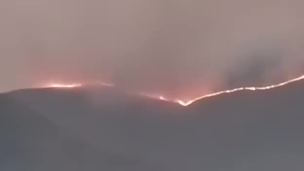 Kəlbəcərdə yanğın davam edir