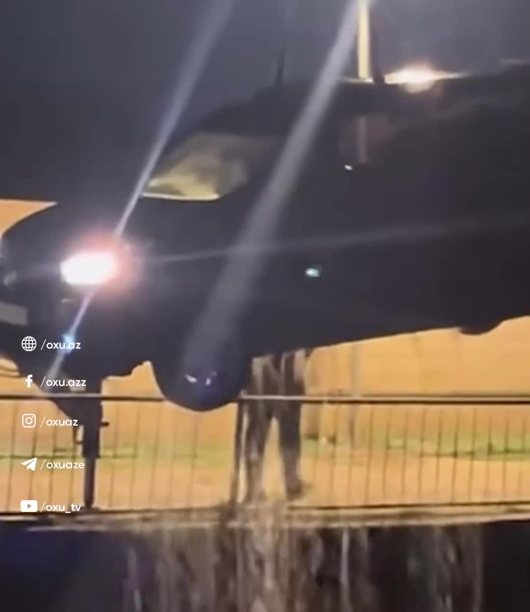 Avtomobil çaya düşdü