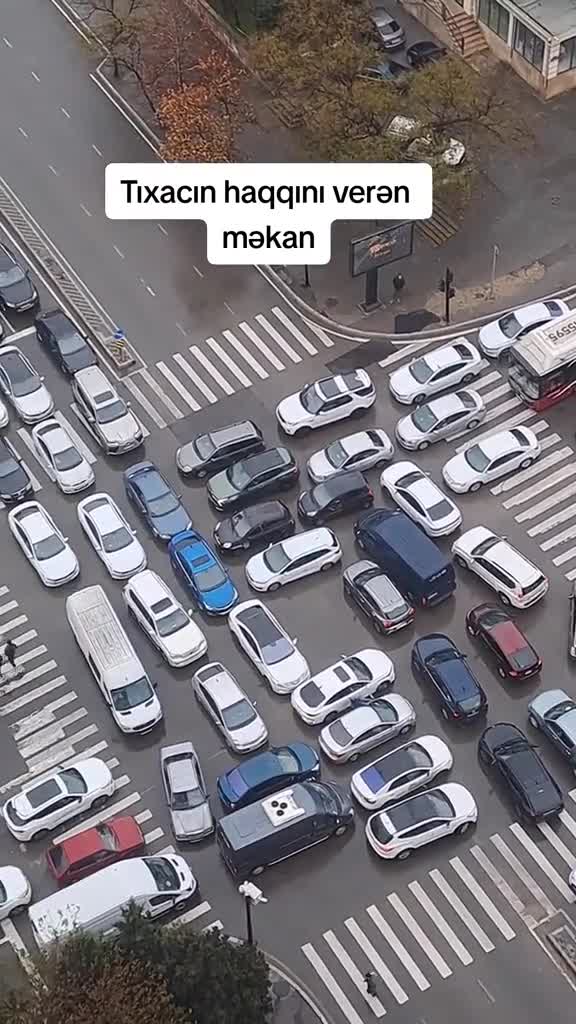 Bakıda gündəm olan tıxac