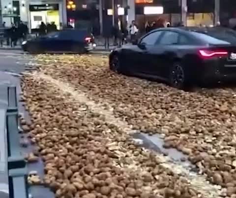 Brüsel küçələrində kartof 