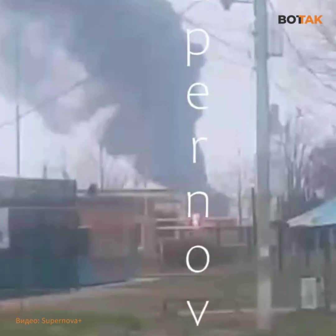 Ukrayna ordusu 2 gəmini vurdu