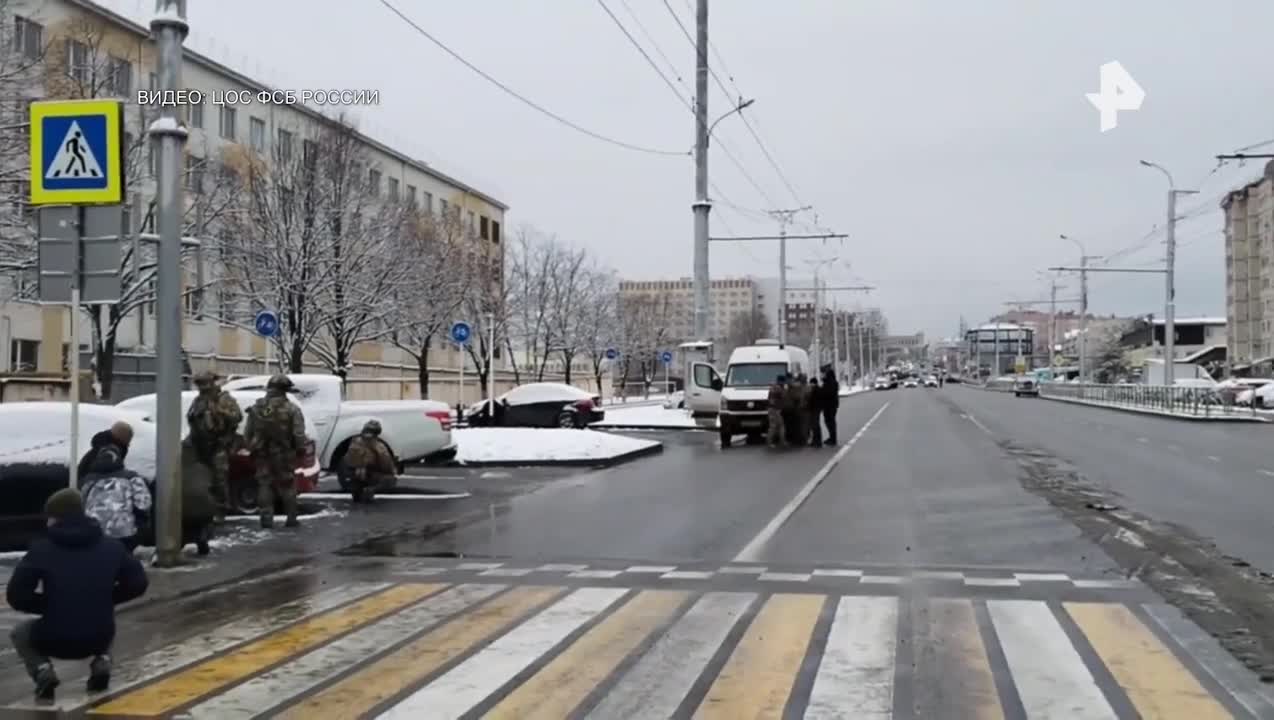 "FSB" 18 yaşlı qızı həbs etdi