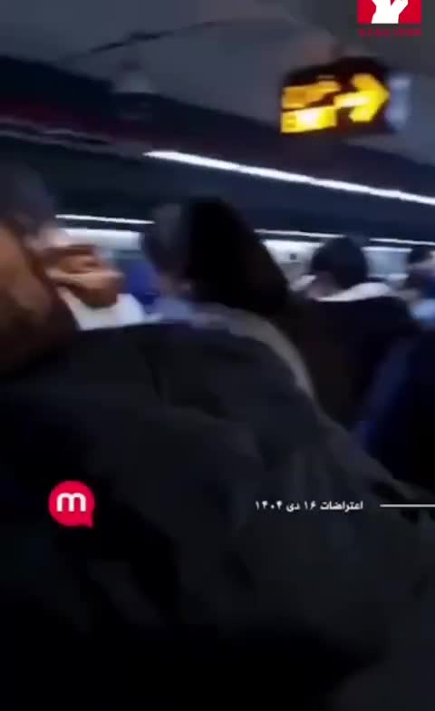 Tehranda gərginlik artdı: Etirazçılar parlamentə doğru irəliləyir