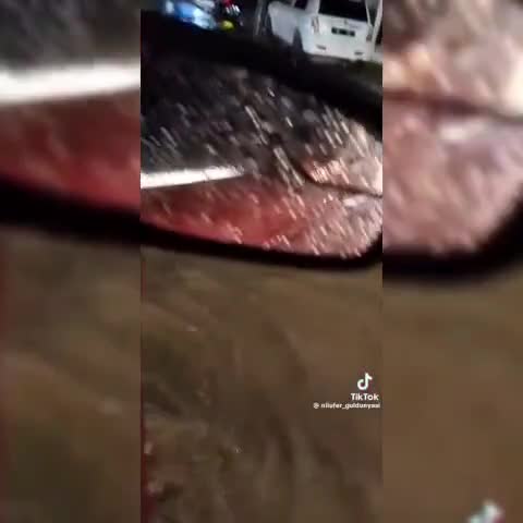 Masazır yolunu su basdı