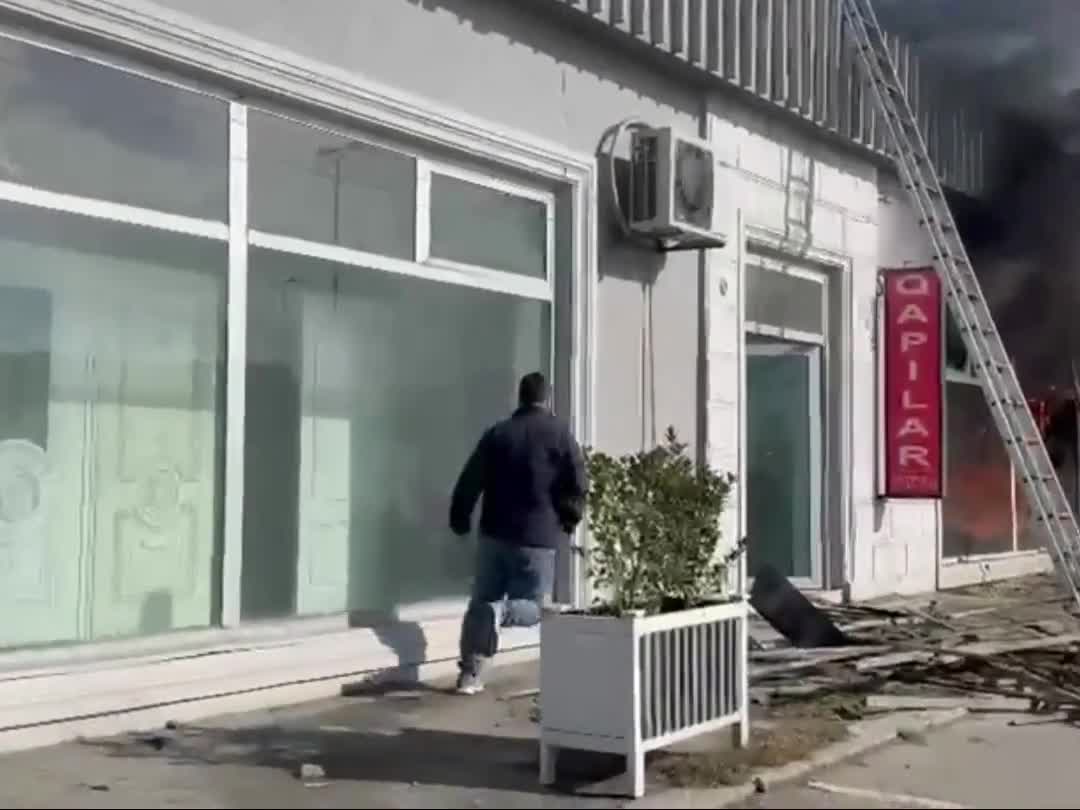 Nərimanovda obyekt yandı