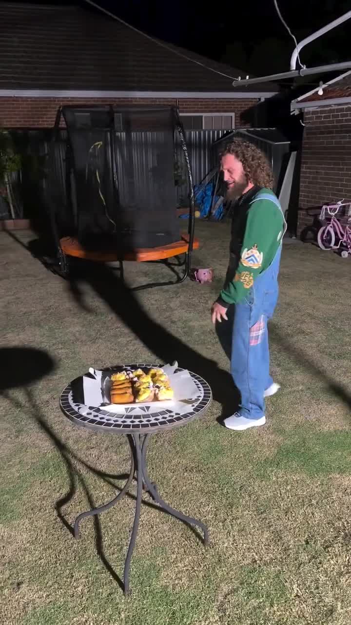 Azərbaycanlı döyüşçünün səs-küylü parodiya videosu