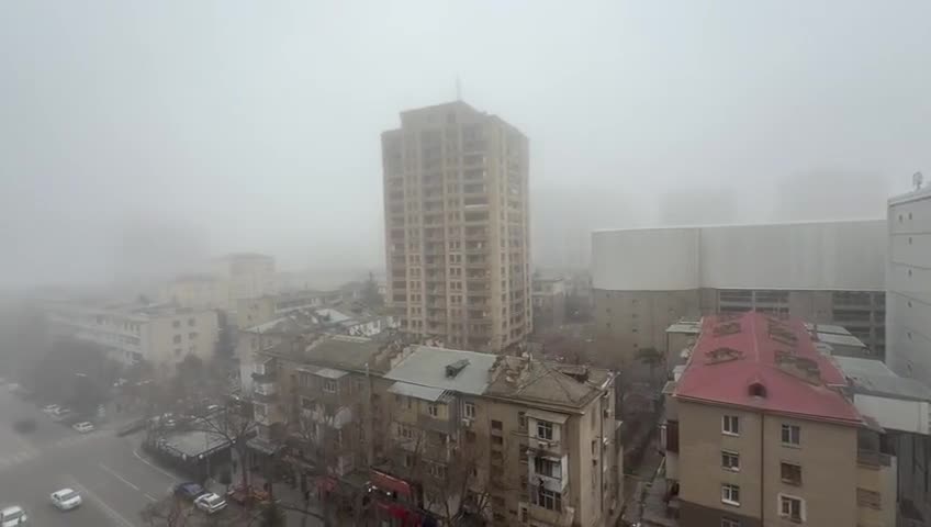 Bakıda göz-gözü görmür - Faktivi hava