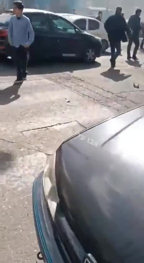 Sabiq prezidentin evinə hücum edildi - VİDEO