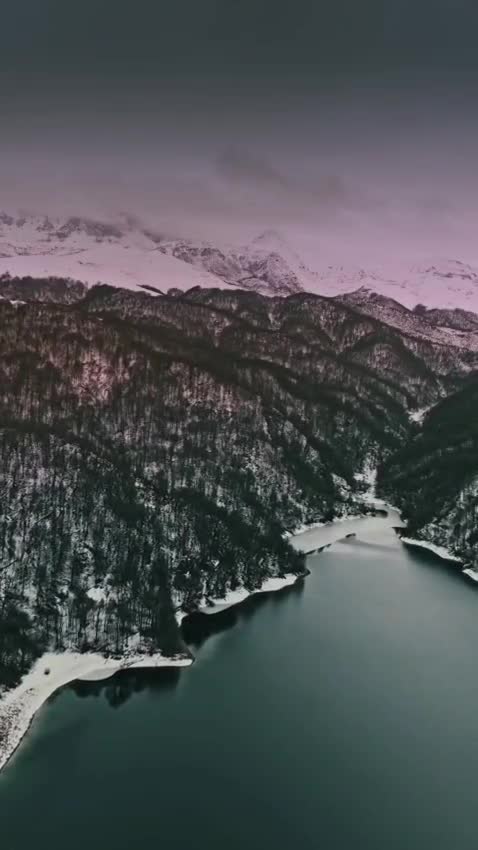 Leyla Əliyevanın yeni şeiri