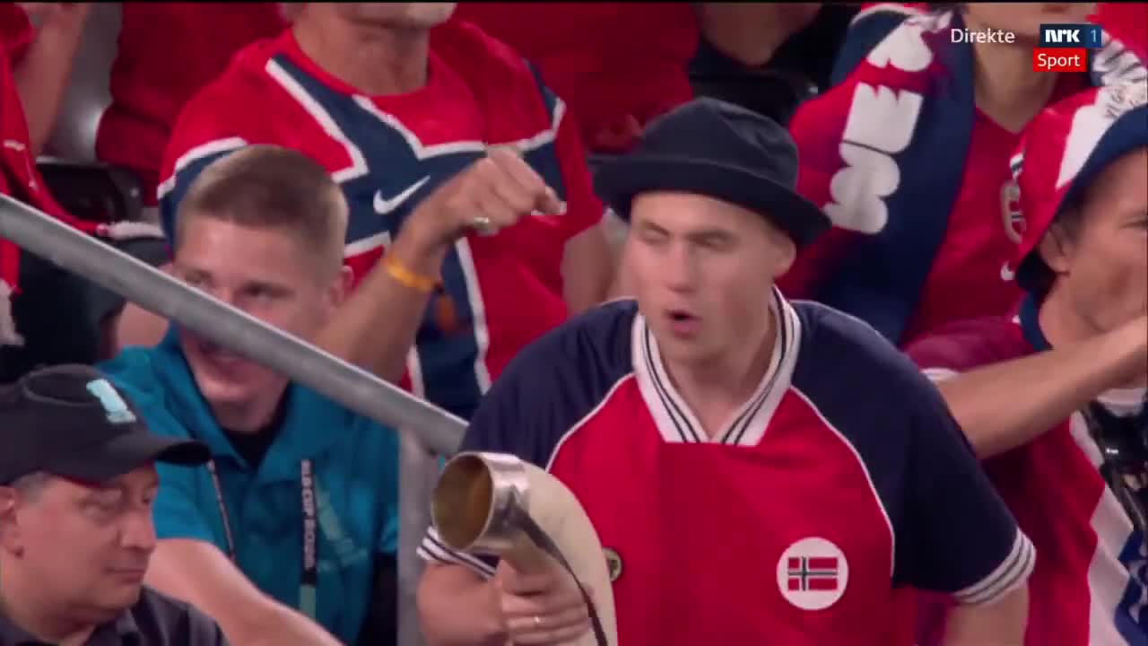 Norveçlilər yenə "avar çəkdi"