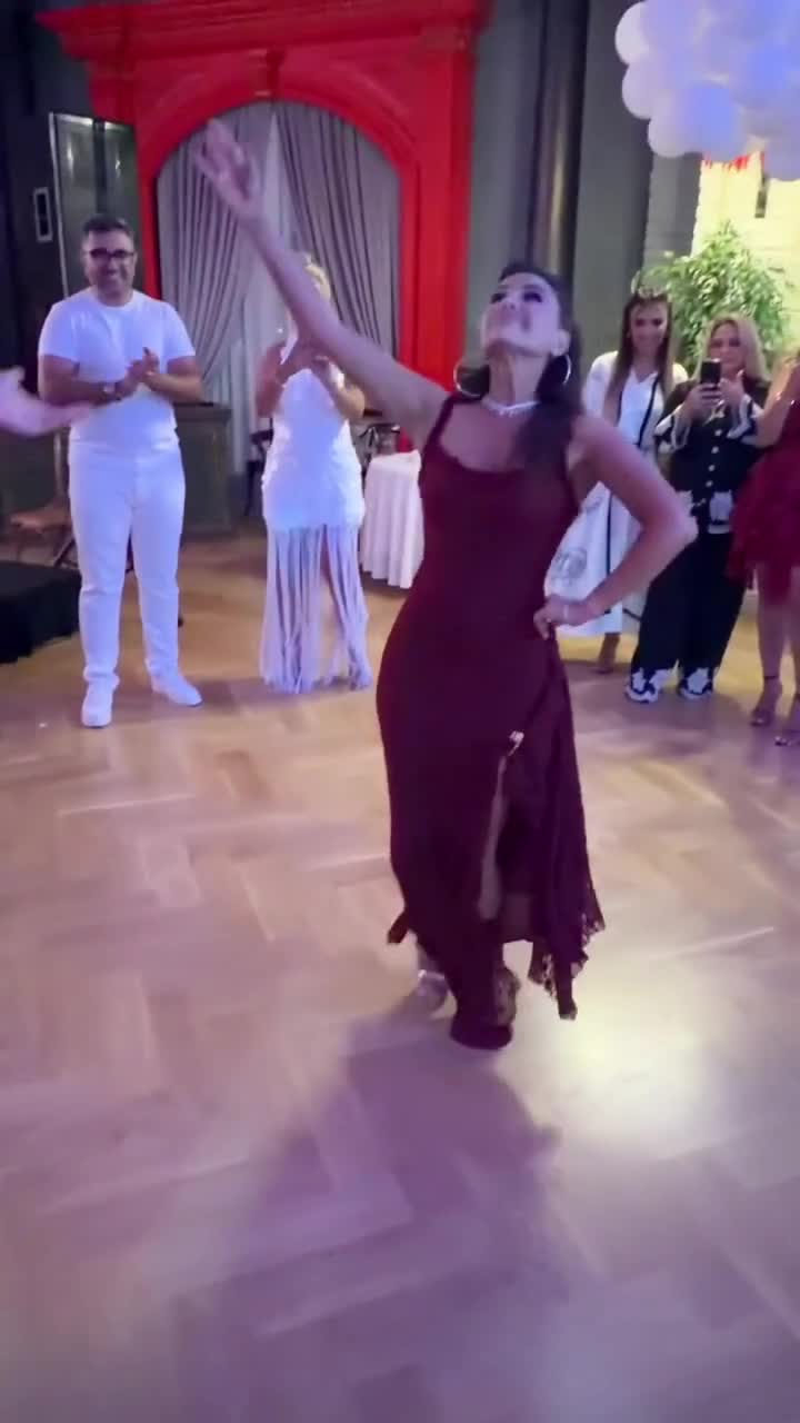  tanınmış simaların rəqsləri gündəm yaratdı