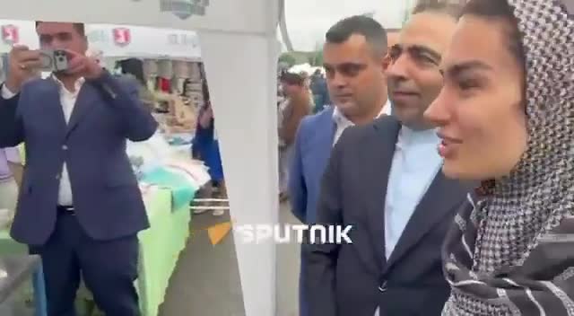İran səfiri "Artsax" pavilyonunda 