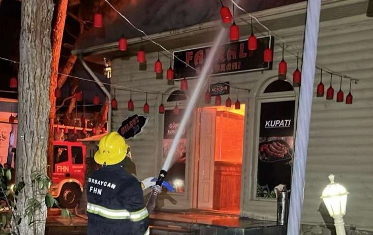 Xırdalanda bir neçə evdə güclü yanğın 