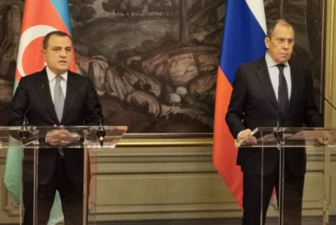 Ceyhun Bayramovla Sergey Lavrov telefonla danışdı 