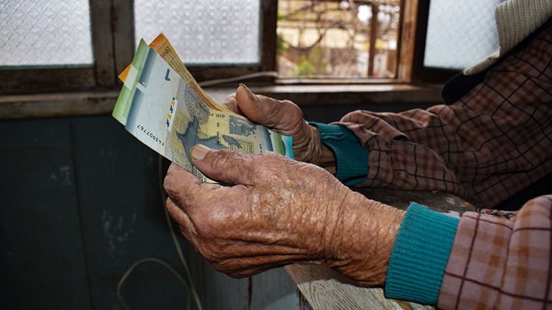 Sabah pensiyalar tam ödəniləcək 