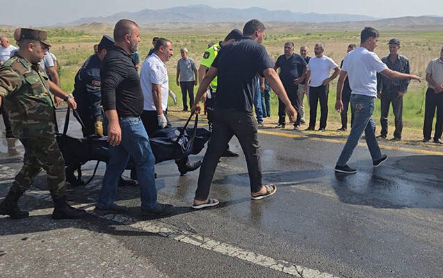 Naxçıvanda vəzifəli şəxs qəzada öldü, hamilə xanımı yaralandı