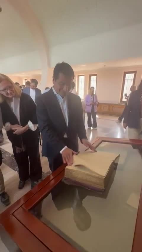 Hikmət Hacıyev erməni saxtakarlığını belə ifşa etdi