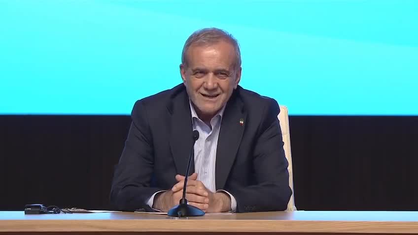 “Bir görəydim ayrılığı kim saldı?”