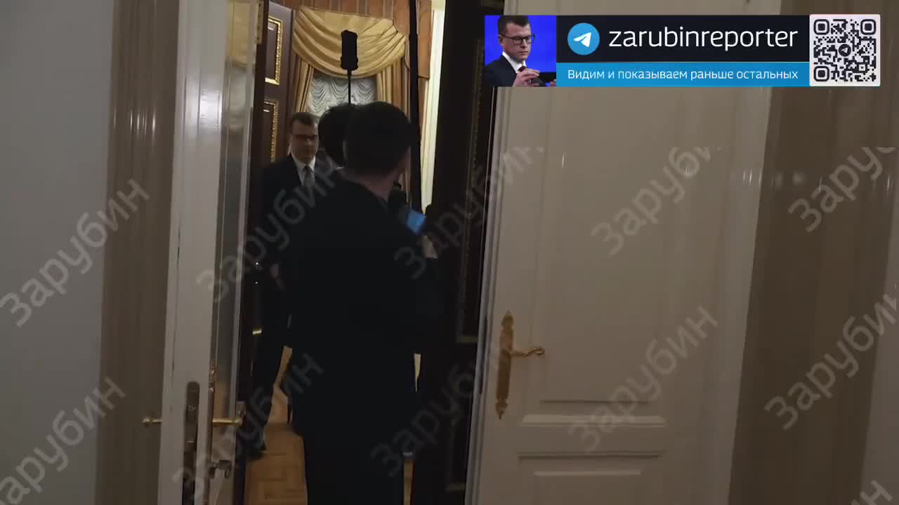 Putin ilk dəfə Kremldəki mənzilini göstərdi