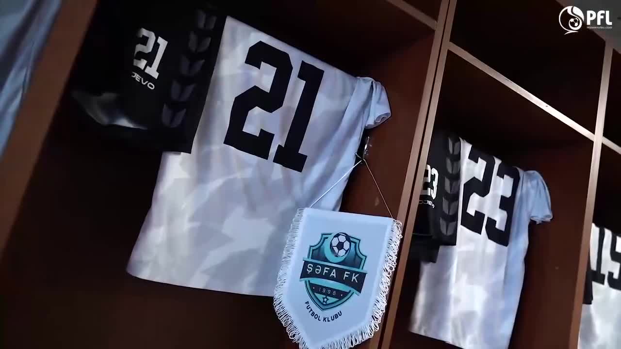 Liderlərin görüşündə azarkeş izdihamı