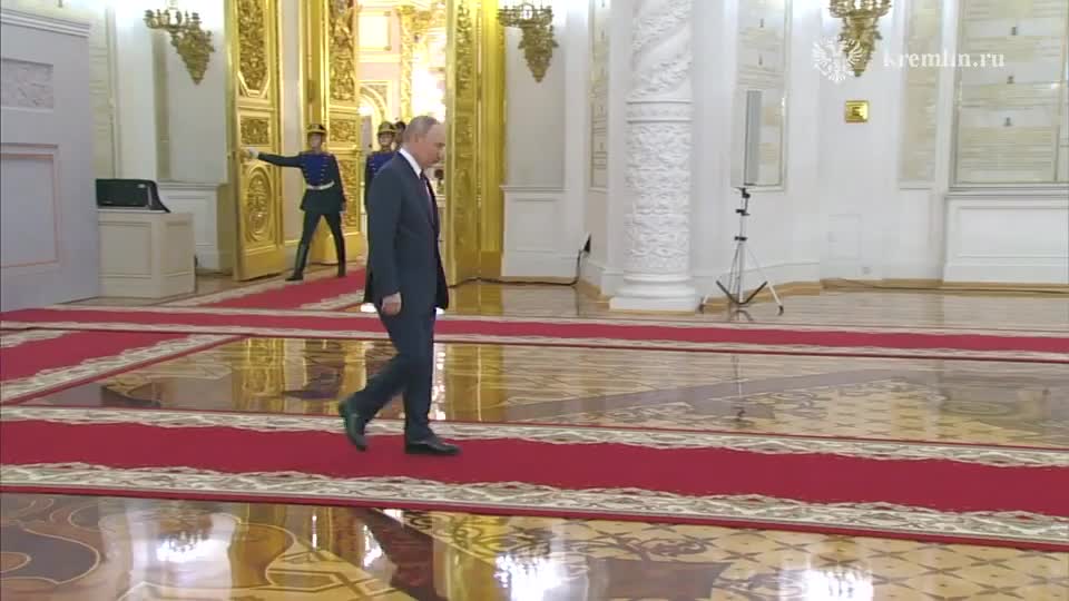Putin Cinpinlə görüşdü