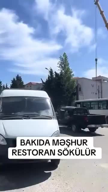 "Şəki" restoranı sökülür
