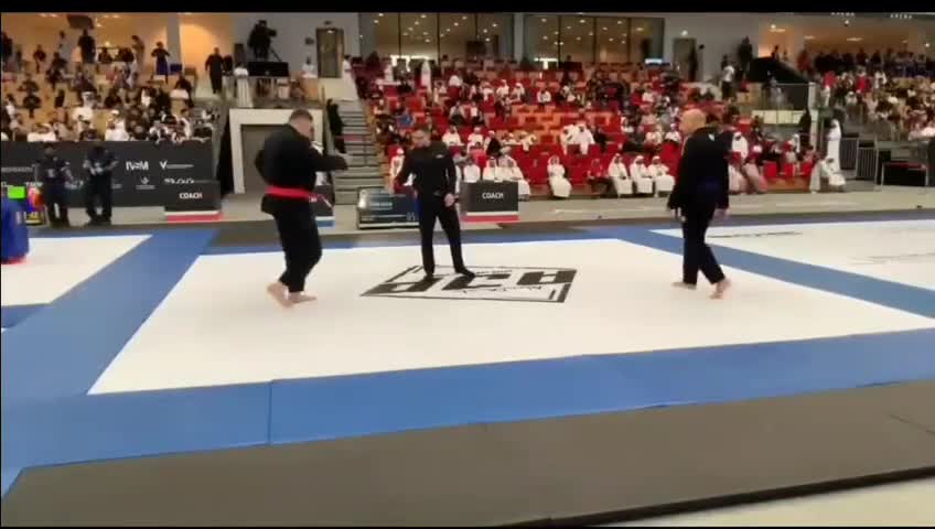 Azərbaycanlı idmançı fransalı rəqibini məğlub etdi
