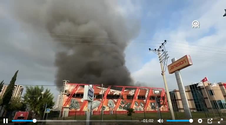 Türkiyədə fabrik yanır